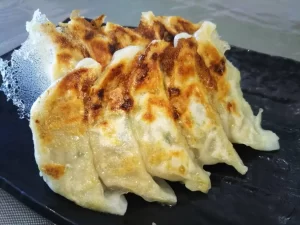 榊家のにんにく餃子