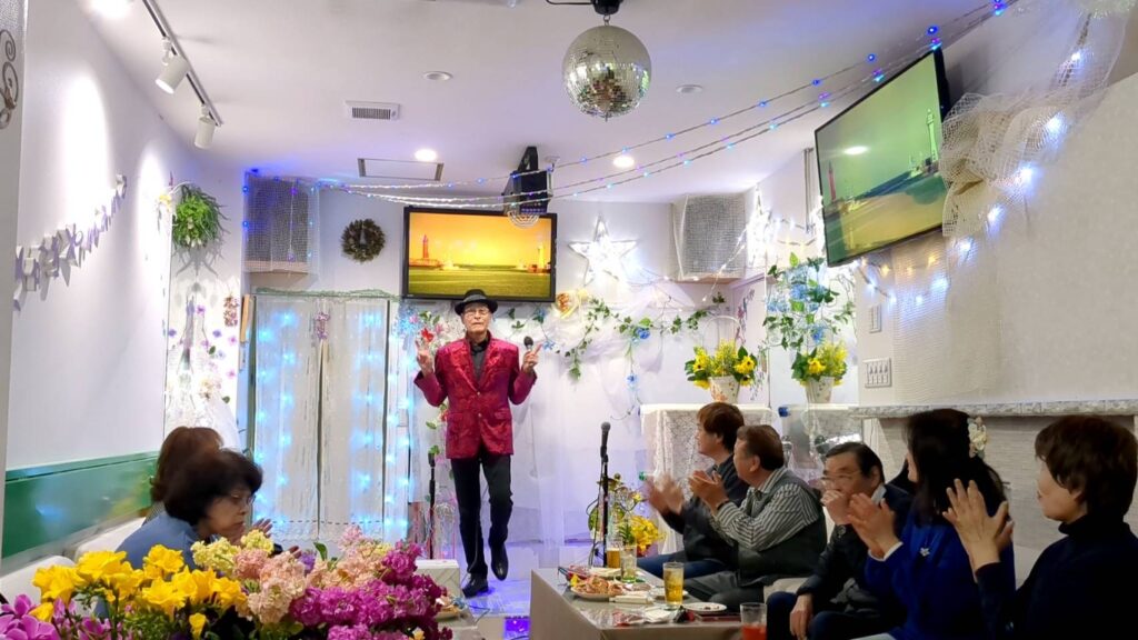 からおけ喫茶さかきやmama